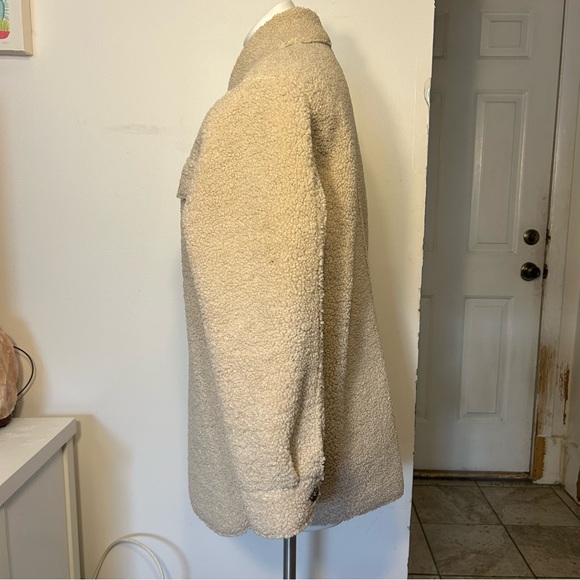 Shearling Shacket - Cream - Picture 8 of 8